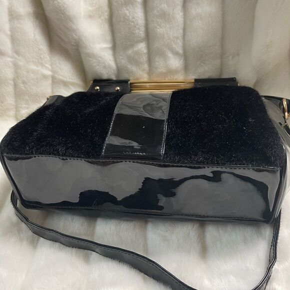Avon the collection black velour and patent handbag bag with gold accents. - Picture 6 of 11